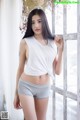 Model Minggomut Maming Kongsawas let go of her chest with super sexy tight pants (12 pictures)